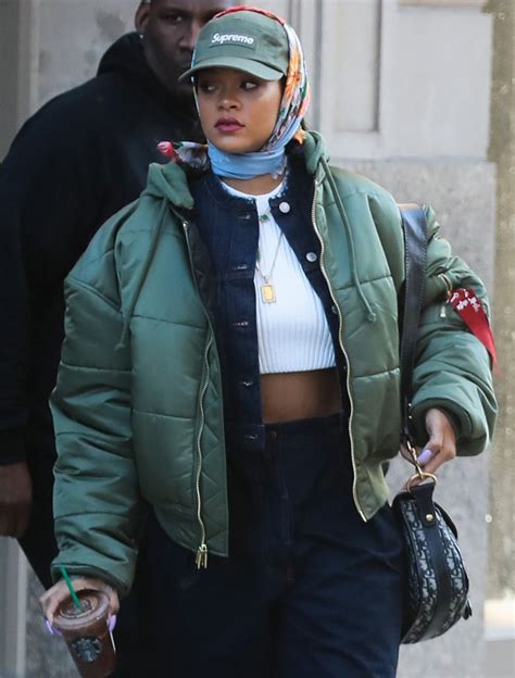 rihanna supreme hat